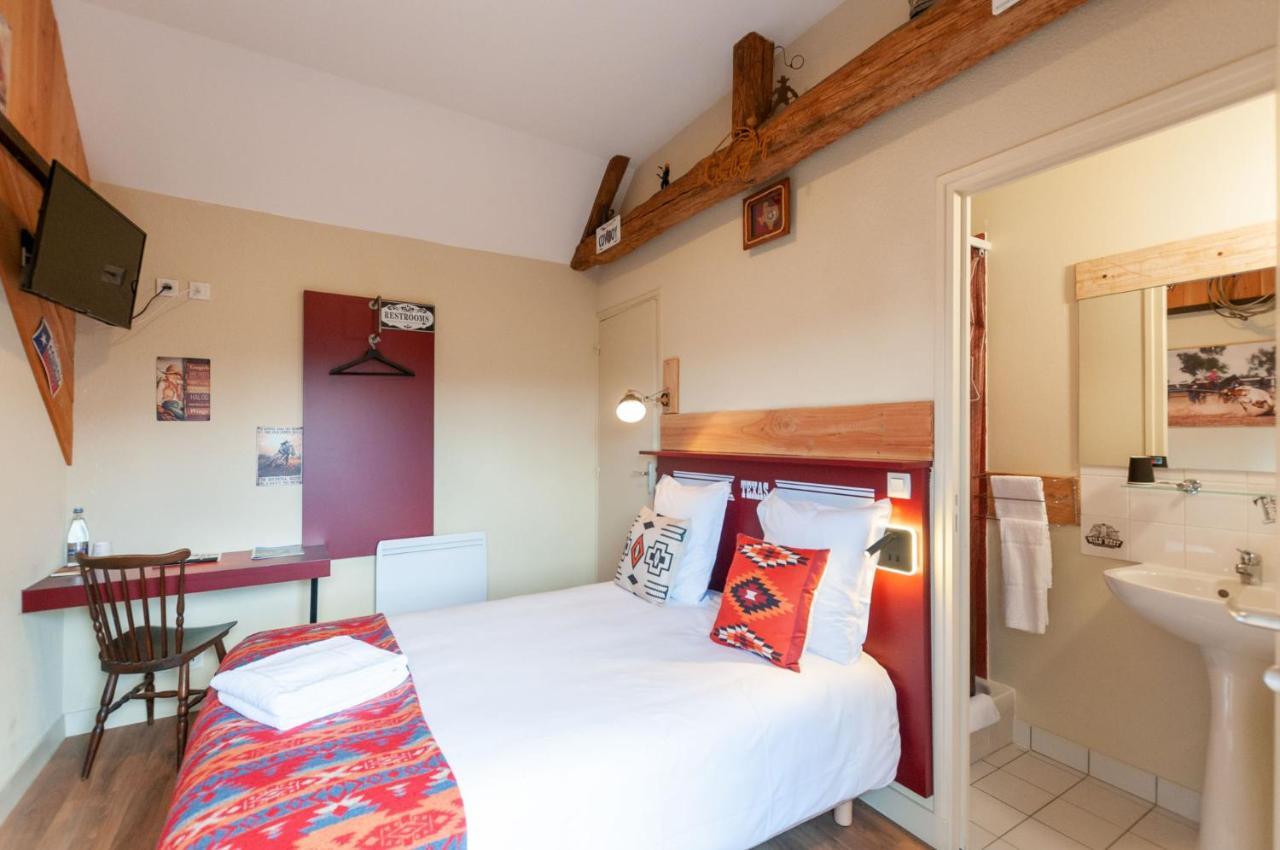 Hotel Le Ranch Brûlon Buitenkant foto